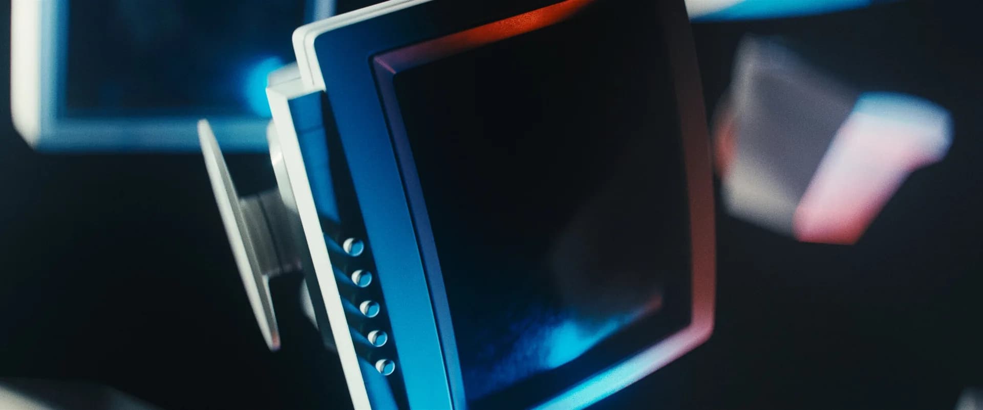 2003_Vid-Frames__2.5.1.jpg
