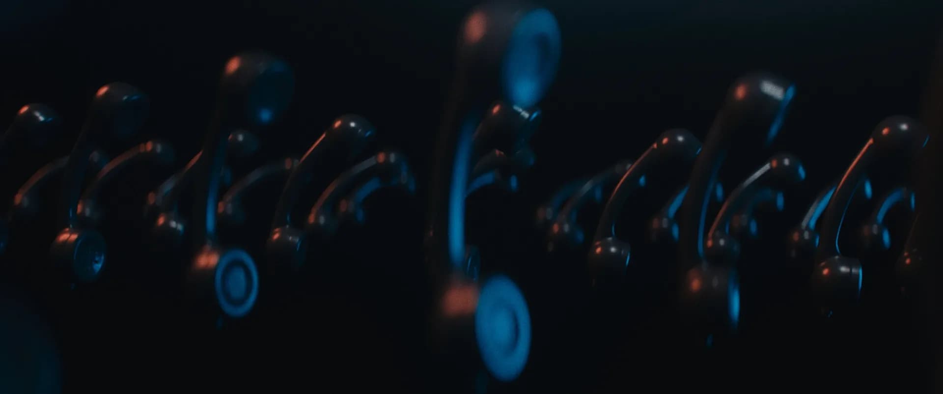 2003_Vid-Frames__2.7.1.jpg