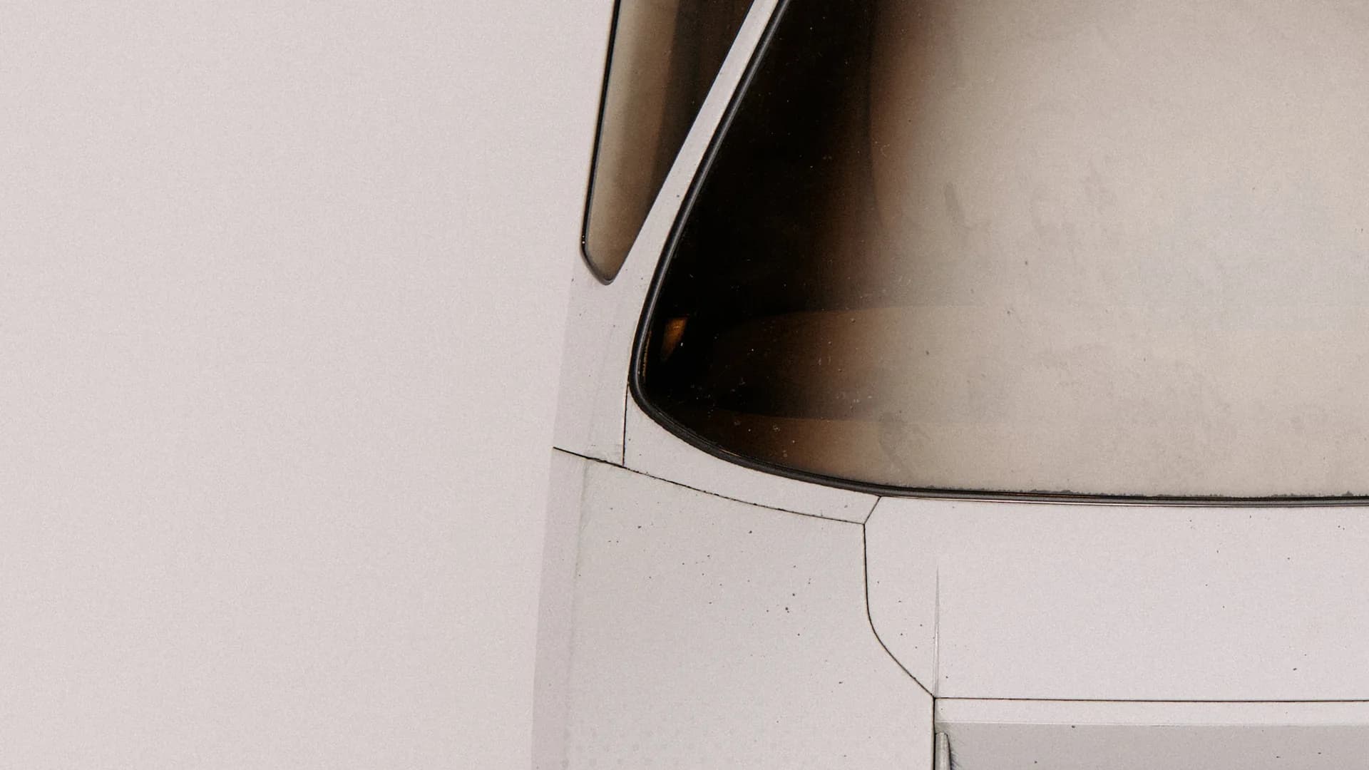 CALIBAN — carabo_studio_crop_02
